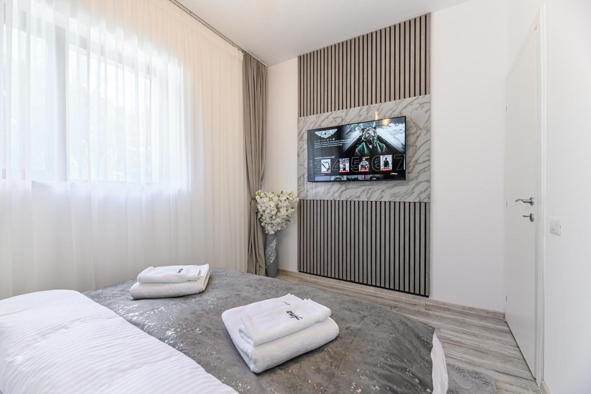 Ama Garden Apartment Buşteni Exterior foto