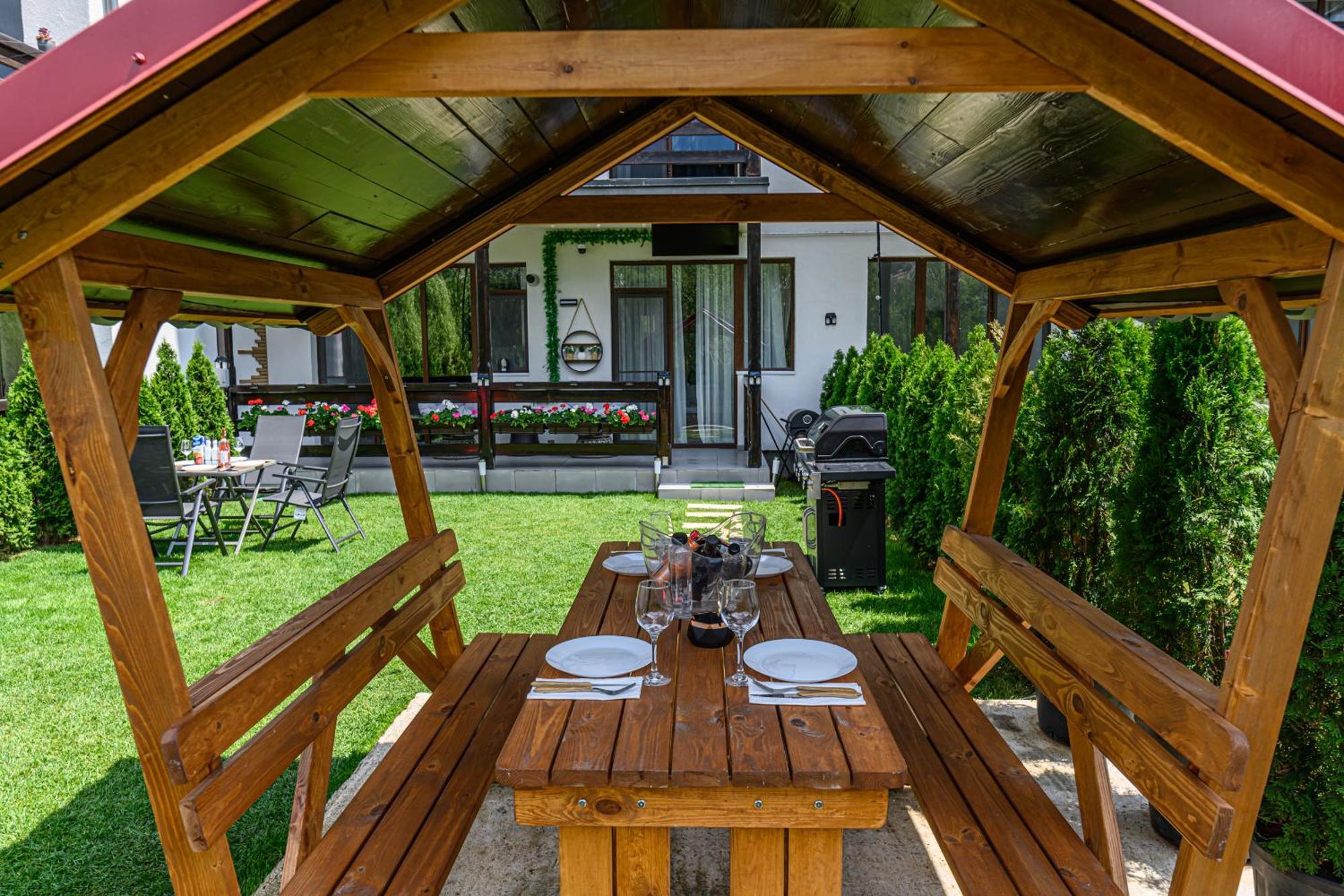 Ama Garden Apartment Buşteni Exterior foto